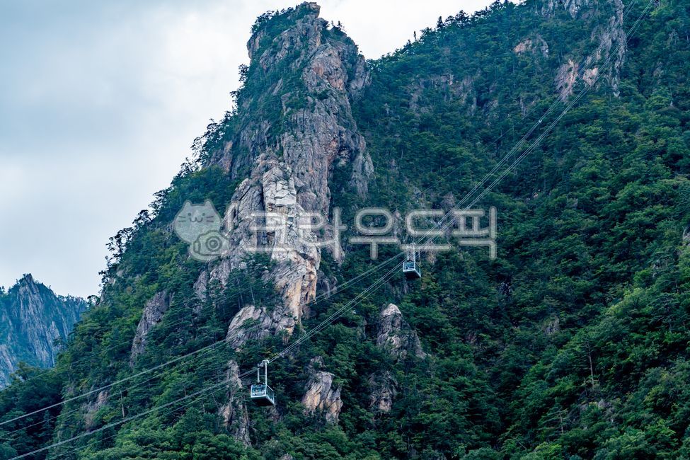 설악산,강원도,속초,권금성,케이블카,설악케이블카,관광지,국립공원,설악산국립공원,암석,자연,숲