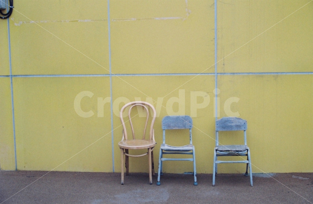 길,노랑,의자,감성사진,혼자,감성,sensible,feeling,사물,물건,오브젝트,thing,object,matter
