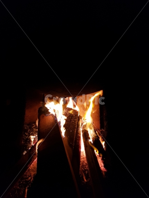 전통아궁이,아궁이불,겨울장작불,겨울아궁이불,전통구들장작불