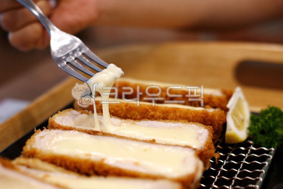 cheeseporkcutlet,Japanese food,pork,cheese,Western food,cheese pork cutlet,japanesefood,cheesecutlet,ingredients,pork cutlet,mozzarella,westernfood,cooking,ingredient,Pork cutlet,restaurant,menu,delicious,food,meal,porkcutlet,cheese cutlet