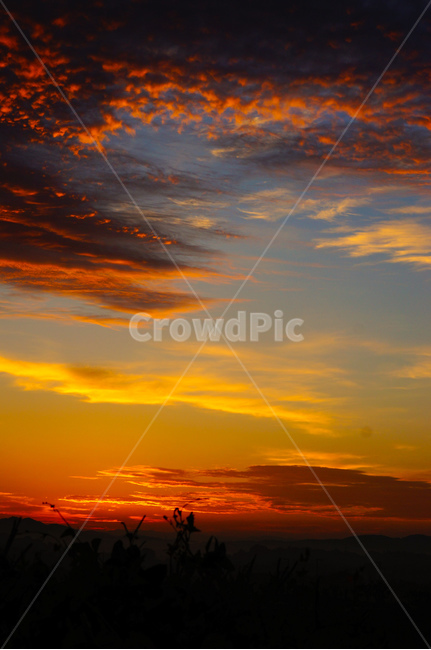 노을,석양,일몰,구름,풍경,자연,풍경,nature,landscape,outdoors,옥외,dusk,황혼,sunset,dawn,새벽,sky,하늘,red sky,붉은 하늘