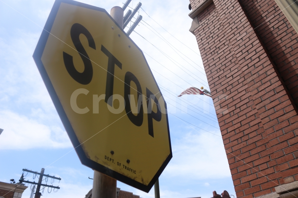 STOP,표지판,하늘,감성,느낌,sky,emotion,feel,교통,교통,교통수단,traffic,transportation,해외,외국,세계,foreign,oversea,world,road sign,도로 표지판,sign,기호