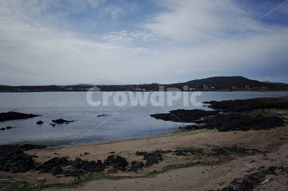 blue,sky,ocean,sea,water,바다,푸른하늘,하늘,푸른바다,shoreline,해안선,물,nature,자연,beach,cloud,해변,구름,윤슬,자연,풍경,nature,landscape
