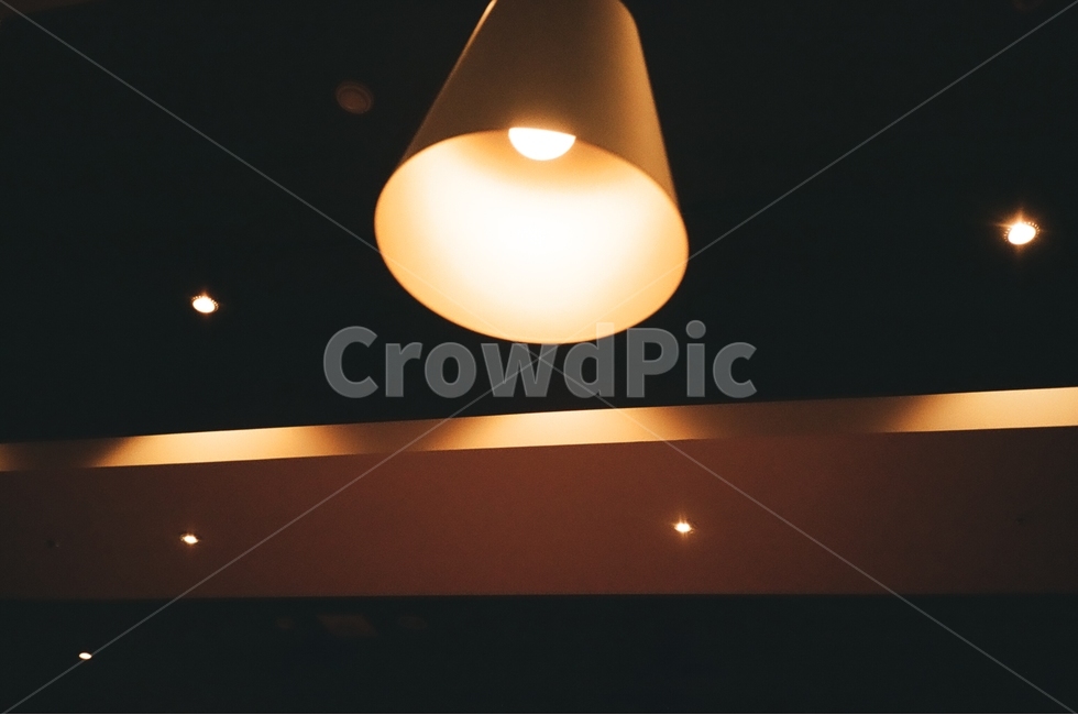 조명,필름사진,따뜻함,빛,명암,감성,sensible,feeling,인테리어,실내디자인,interior design