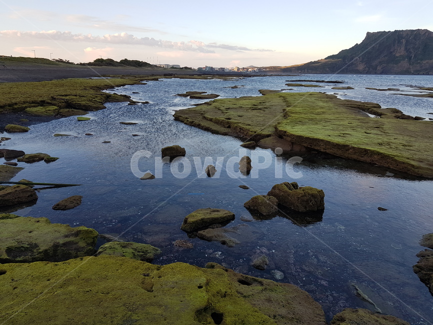 광치기해변,해변,바다,제주도,하늘,노을,제주,jeju,sea,sky,여름,여름휴가,자연,풍경,nature,landscape,한국자연풍경,한국자연경관,korea nature landscape,제주도,jeju,jeju island,outdoors,옥외,land,땅,water,물,promontory,곶