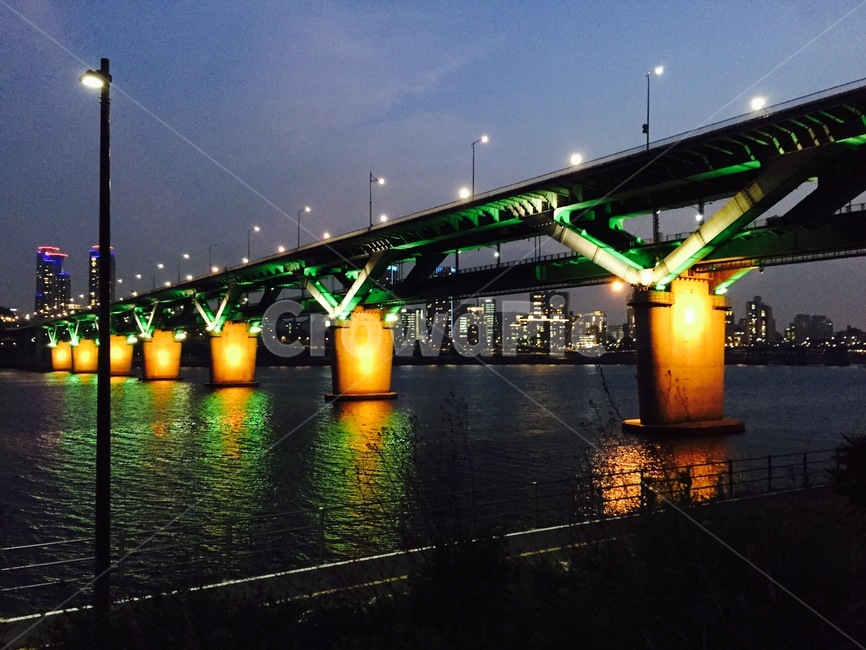 road,도로,bridge,다리,building,건물,한강,river,한강다리,밤,night,한강야경,야경
