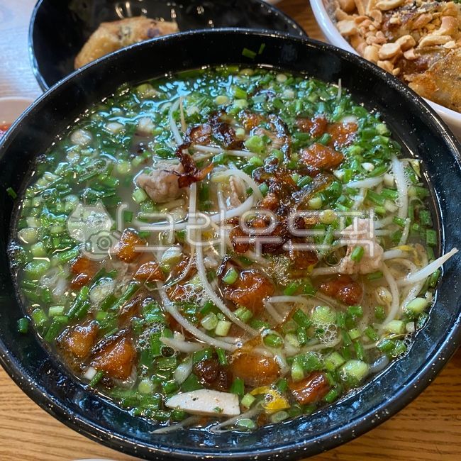 후띠우,후티우,후티유,국물요리,쌀국수,육수,bowl,그릇,식사,meal,food,음식,베트남요리,베트남음식