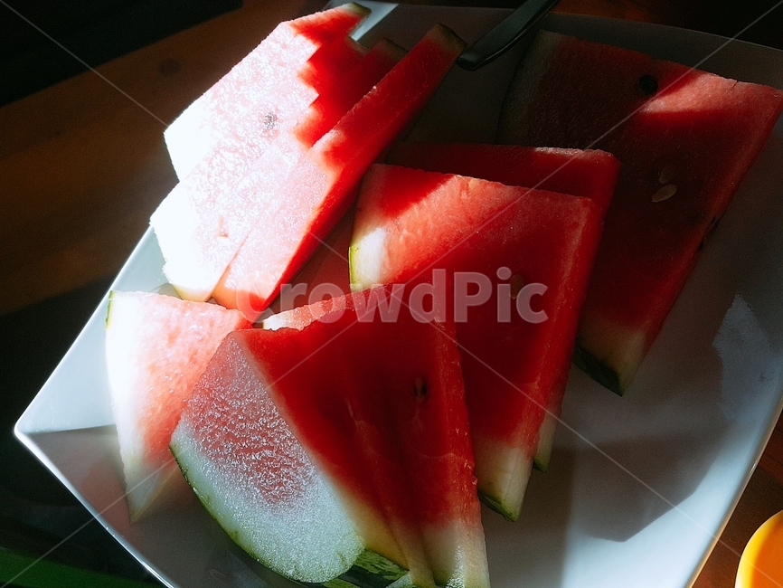 수박,watermelon,조각수박,red,빨강,여름,계절,summer,season,음식,식재료,요리,food,cook,meal,dishes,food reserves,과일,열매,fruit,채소,야채,vegetables,plant,식물