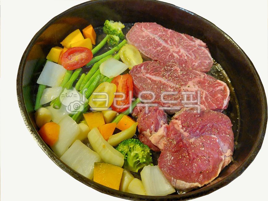 meal,meat dishes,meat,beef,vegetable,food