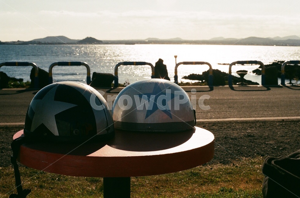 bicycle,차량,vehicle,bike,자전거,transportation,교통,apparel,helmet,헬멧,automobile,자동차,car,sphere,풍경,바다,배경,여행,휴가,traveling,vacation,trip