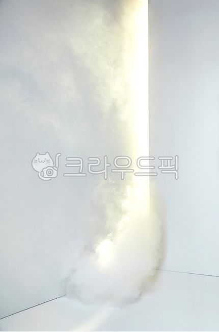 atmosphere,mood,smog,bright,mist,space,background source,mysterious,soft,smooth,fantasy,motion,smoke,lighting,shine,mystery,light,background,effect,style,arcane,wall,fog