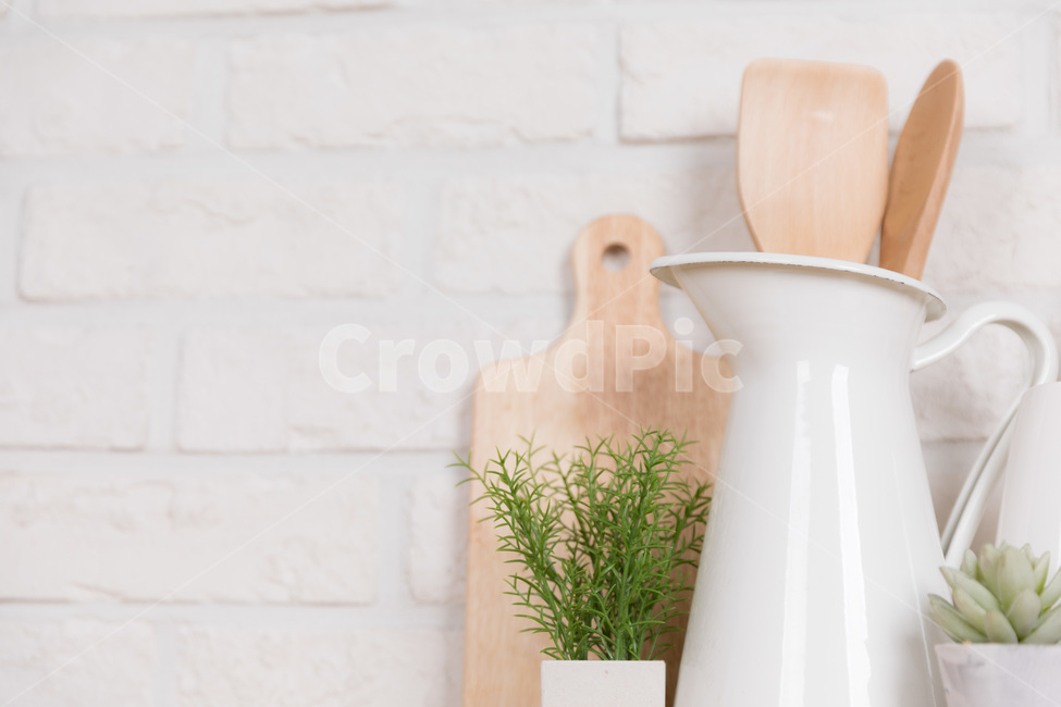인테리어,룸,테이블,흰색,가구,벽,장식,녹색,디자인,우드,집,빈,유리,주걱,도자기,화이트,주방,벽돌,원목,나무,도마,식사,조리,요리,맛,건강,웰빙,친황경,그린,유기농,부엌,순수,interior,room,table,white,furniture,wall,home,plant,nobody,decoration,green,design,pot,wood,house,floor,flower,empty,glass,vintage,object,주방,키친,부엌,주방용품,요리도구,kitchen,kitchenware,cookroom,cookingutensil,인테리어,실내디자인,interior design