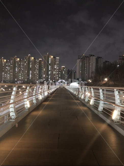 운정호수공원,다리,야경,아파트,조명,야경,밤,풍경,nightscape,night,landscape,도시,city,한국도시풍경,한국도시경관,korea cityscape,bridge,building,건물,road,도로