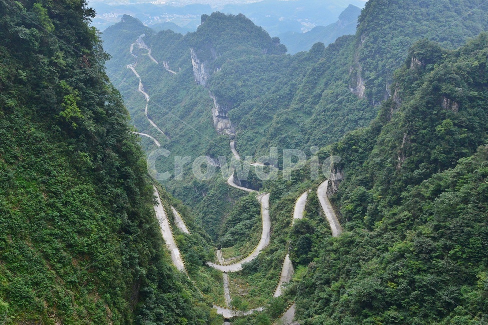 nature,자연,landscape,경치,outdoors,옥외,scenery,풍경,road,도로,walkway,보도,path,통로,mountain,산,중국,장가계,대협곡,천문산,구불구불길