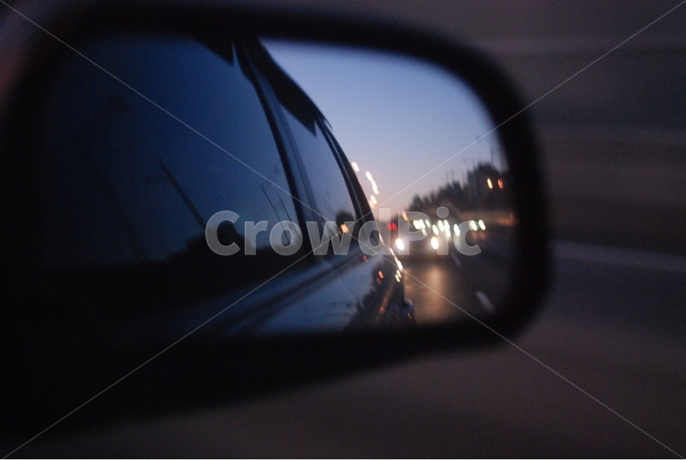 밤,사이드미러,도로,야경,운전,교통,교통수단,traffic,transportation