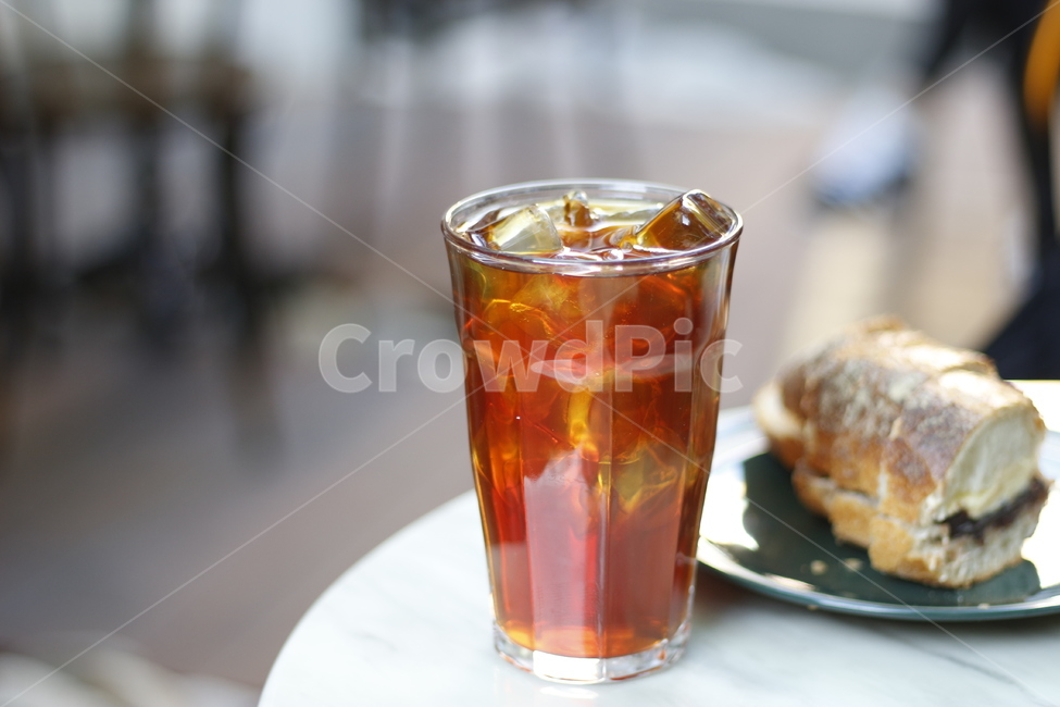 커피,카페,디저트,아메리카노,카페라떼,커피잔,머그잔,핸드드립,콜드브루,coldbrew,coffee,cafe,dessert,americano,brewning,handdrip,dripcoffee,brewingcoffee,빵,bread,디저트,간식,후식,dessert,snack,커피,카페,coffee,cafe