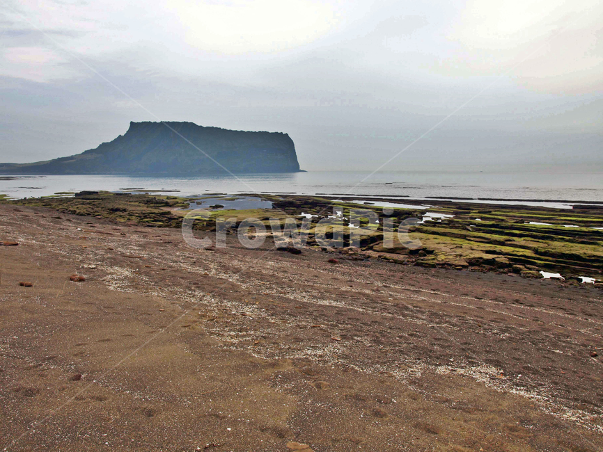 성산일출봉,광치기해변,올레2코스,제주,서귀포시,명승지,관광지,자연,풍경,nature,landscape,한국자연풍경,한국자연경관,korea nature landscape,제주도,jeju,jeju island,dirt road,흙길,road,도로,gravel,자갈,ground,바닥,outdoors,옥외
