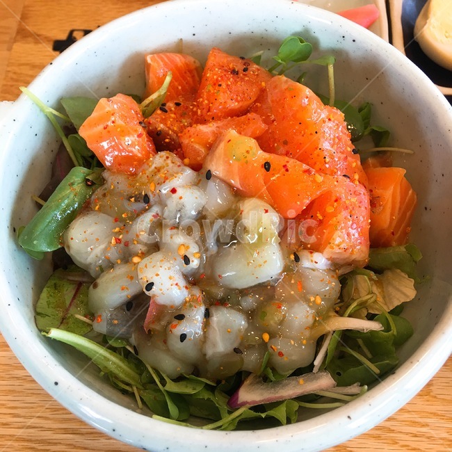 연어포케,poke,포케,연어,타코와사비,생선회,회,food,cook,meal,dishes,식사,음식,요리,해산물,seafood,하와이음식,salmon,샐러드