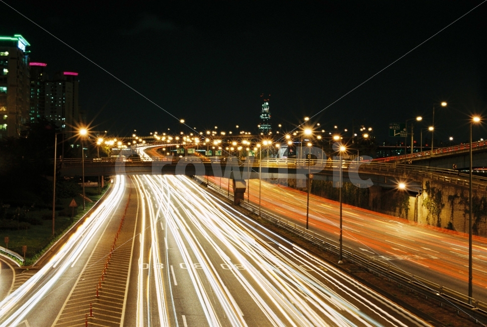 야경,장노출,밤의도시,필름,감성,도시,풍경,city,landscape,교통,교통수단,traffic,transportation,야경,밤,nightscape,night,road,도로,freeway,고속 도로,highway,고속도로