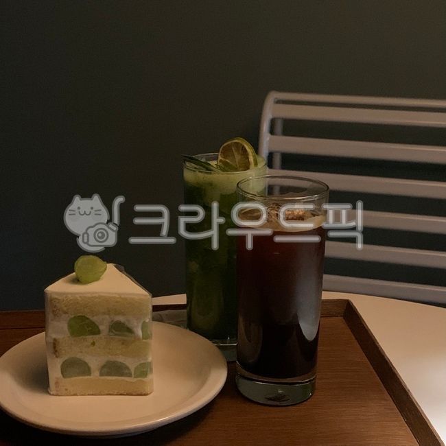 Ice americano,Kale Juice,icedamericano,Kale,menu,summer drink,cafe,cake,green grape,coffee,table,grapes,amercano