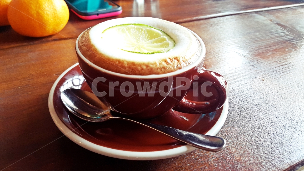 pottery,도기류,saucer,받침접시,cup,컵,coffeecup,커피컵,레몬,커피,커피숍