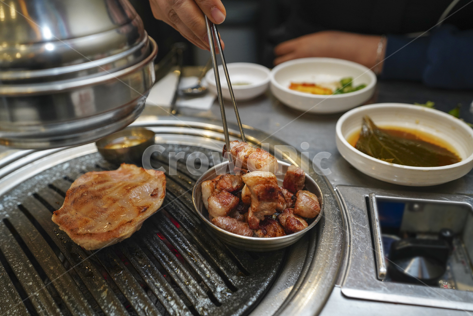 삼겹살,고기,구이,한식,먹방,음식,식사,술자리,술안주,안주거리,먹거리,푸드,육식,육류,돼지,음식,식재료,요리,food,cook,meal,dishes,food reserves,육류,고기,meat