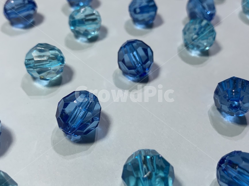 accessory,부속물,accessories,jewelry,보석,gemstone,부속품,보석류,crystal,결정,장식,bead,beads,blue,팔찌재료,부자재,공예,비즈공예,파랑,푸른,색깔,악세서리,악세사리,만들기,만들기재료,미술,콘셉,사물,물건,object,concept,background,컨셉,연출,에메랄드,재료,교구,배경,배경이미지,바탕,바탕이미지,놀이,파란색,파랑색,하늘색,하늘,투명,구슬,블루,비즈