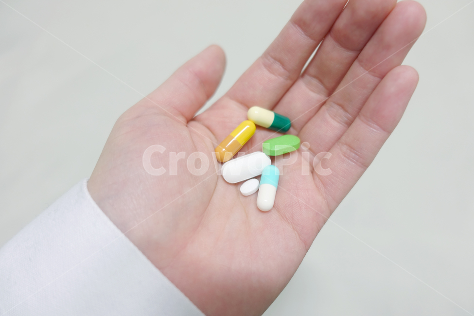 알약,colorful,캡슐,약,손바닥,손,병,환자,의사,간호사,건강,헬스웨어,헬스케어,healthware,health care,의료,의학,병원,medical,hospital,clinic