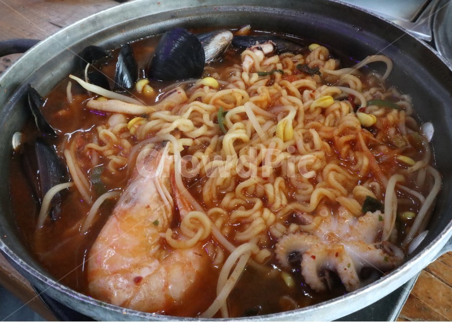 해물라면,라면,면요리,왕새우,냄비라면,짬뽕라면