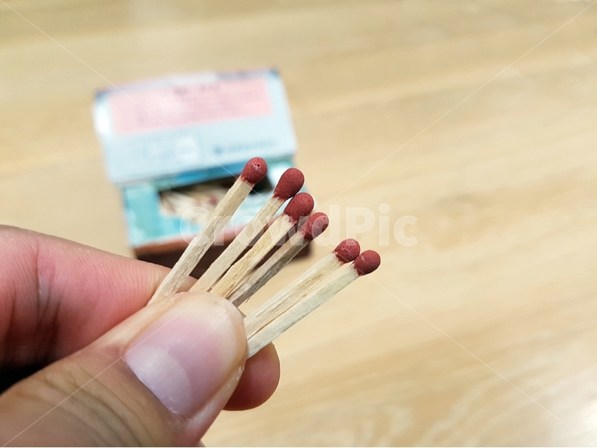 성냥,성냥개비,나무,인화물질,유황,점화,발화물질,사물,물건,오브젝트,thing,object,matter