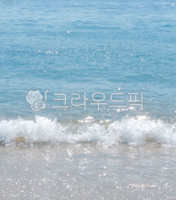 윤슬,푸른바다,자연,바다,파도,분위기있는,반짝임,sea,모래,해변,백사장,여름,여름바다,beach,ocean,노을,에메랄드빛,등대,빛,summer,wave,nature,아름다운,beautiful