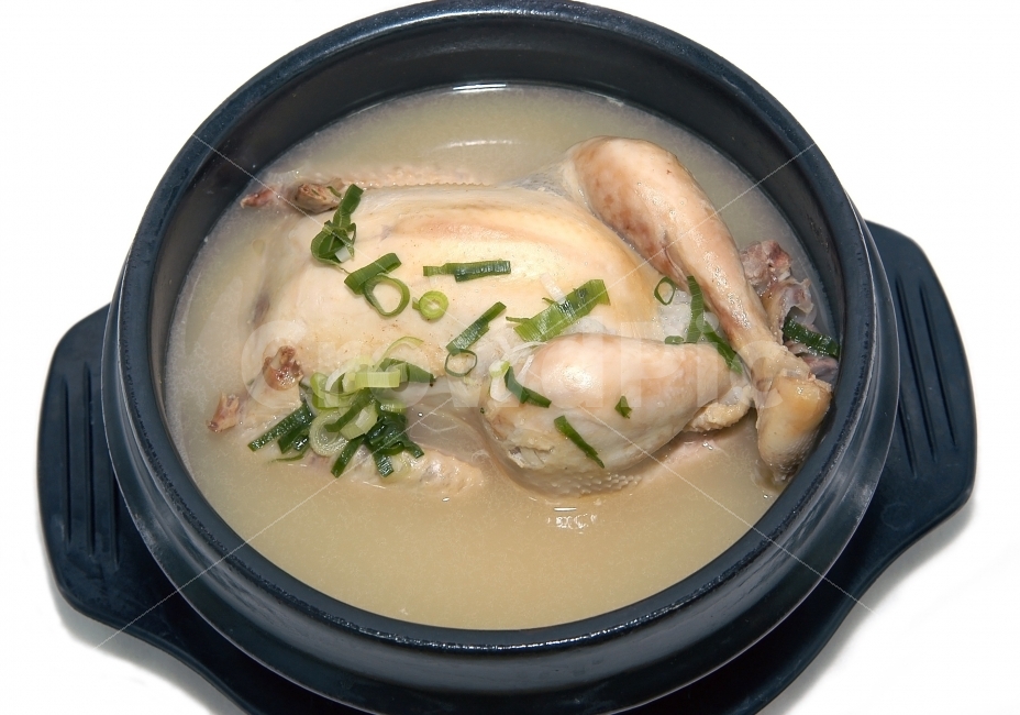 chicken,Chicken dishes,Samgyetang,Dog day food,meat,earthen pot,dog day,health food,object