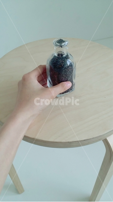 homedecor,유리병,실내,글라스,커피,손모델,손