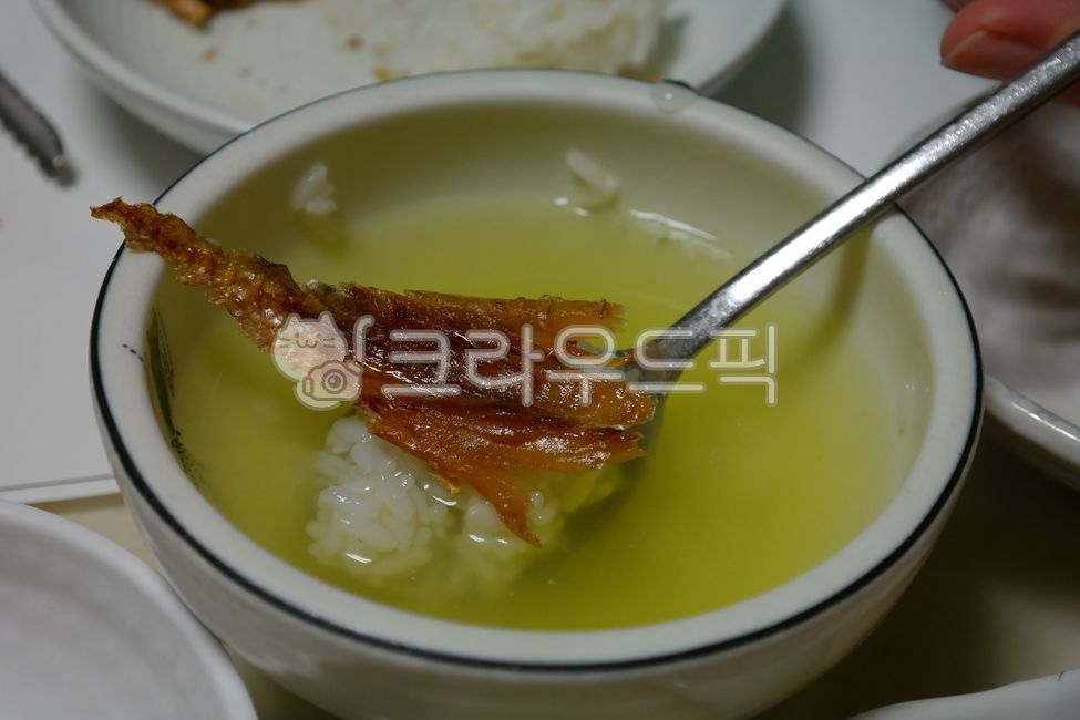 recipe,bowl,dried,Hanjeongsik,Pisces,greentea,Korean food,ingredients,cooking,koreansetmenu,corvina,traditionalfood,roast,koreanfood,seafood,grilledfish,ingredient,traditionalkoreanfood,holiday food,green tea,Korean,dry,croaker,Grilled Fish,water,food,bar