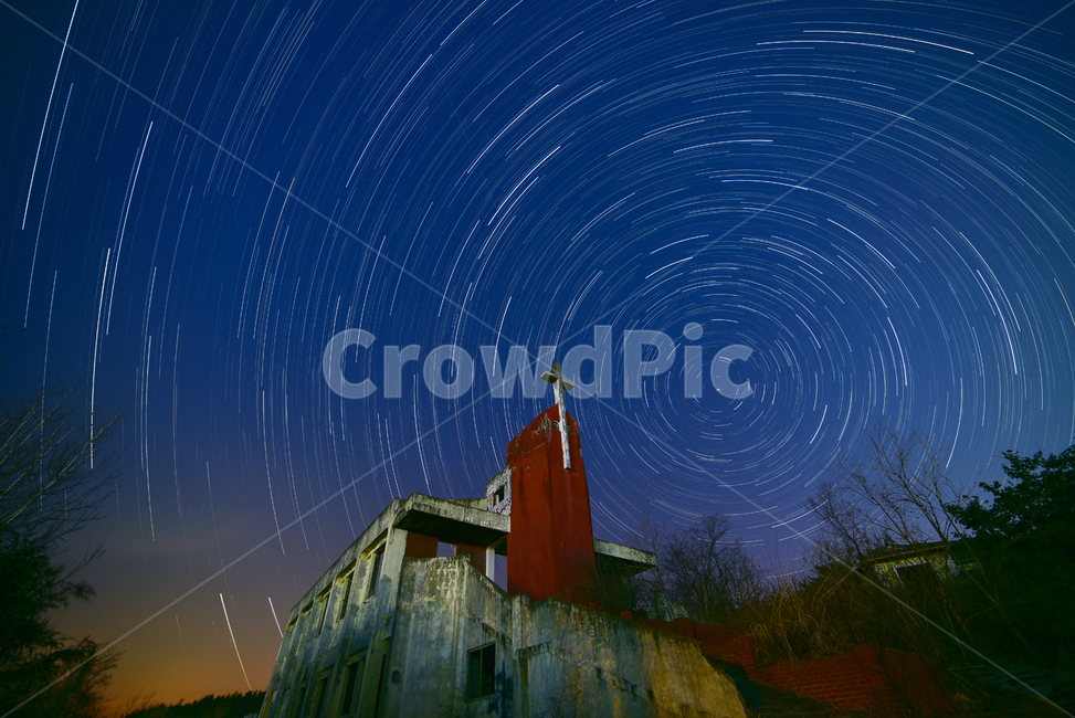별,별궤적,교화,하늘,우주,겨울,야경,밤,풍경,nightscape,night,landscape,종교,신앙,religion,belief,faith,건축물,건물외관,exterior,building,structure,architecture,construction,nature,자연,outdoors,옥외