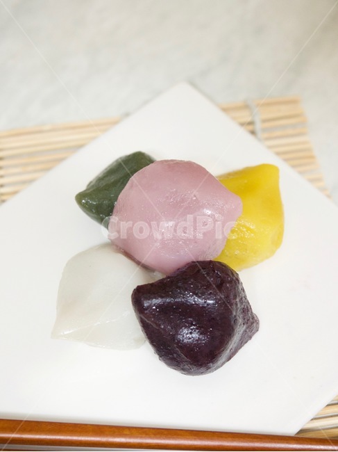송편,한국음식,식품,한식,한국문화,한국,배경,음식문화,웰빙,문화,아시아,아시아음식,접시,전통,설날,추석,음식,요리,추석음식,설날음식,명절,명절음식,떡,한국전통,한국문화,korean traditional,korean culture,음식,식재료,요리,food,cook,meal,dishes,food reserves