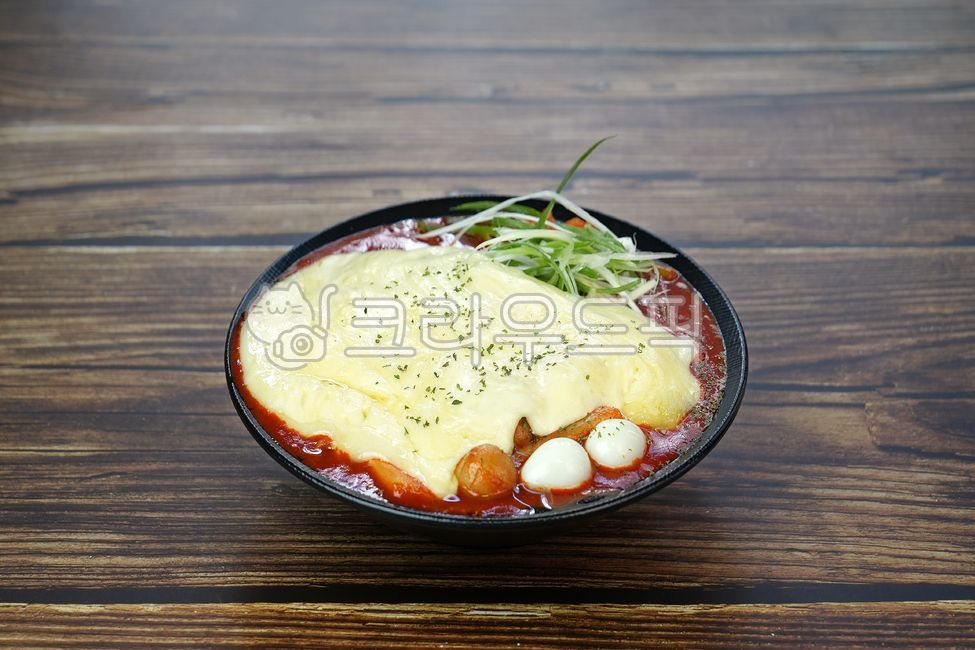 치즈떡볶이,떡볶이,분식,국물떡볶이,치즈폭탄떡볶이,한식,식사,간식,매콤떡볶이,매운음식,밀떡볶이,야식,빨간맛