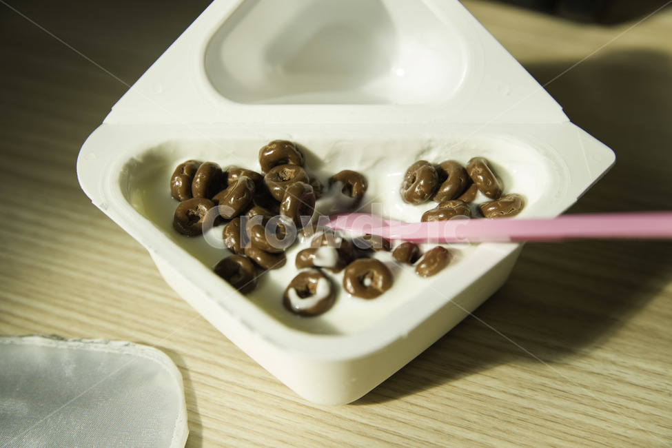 요플레,요거트,초콜렛,간식,디저트,디저트,간식,후식,dessert,snack