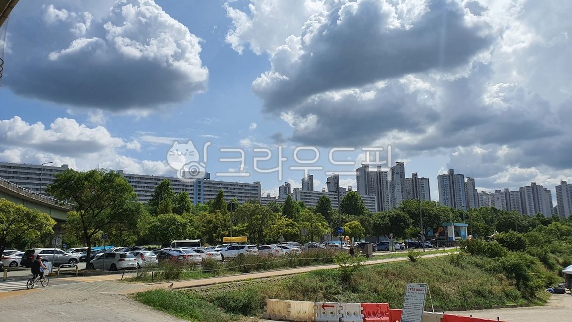 Hangang Park,road,apartment,park,Han River