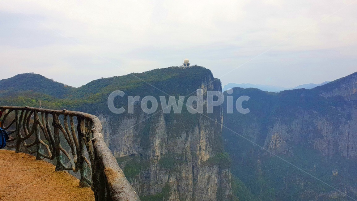 산맥,nature,자연,mountain,산,mountainrange,outdoors,옥외,peak,피크,낭떠러지,cliff,자연,풍경,nature,landscape