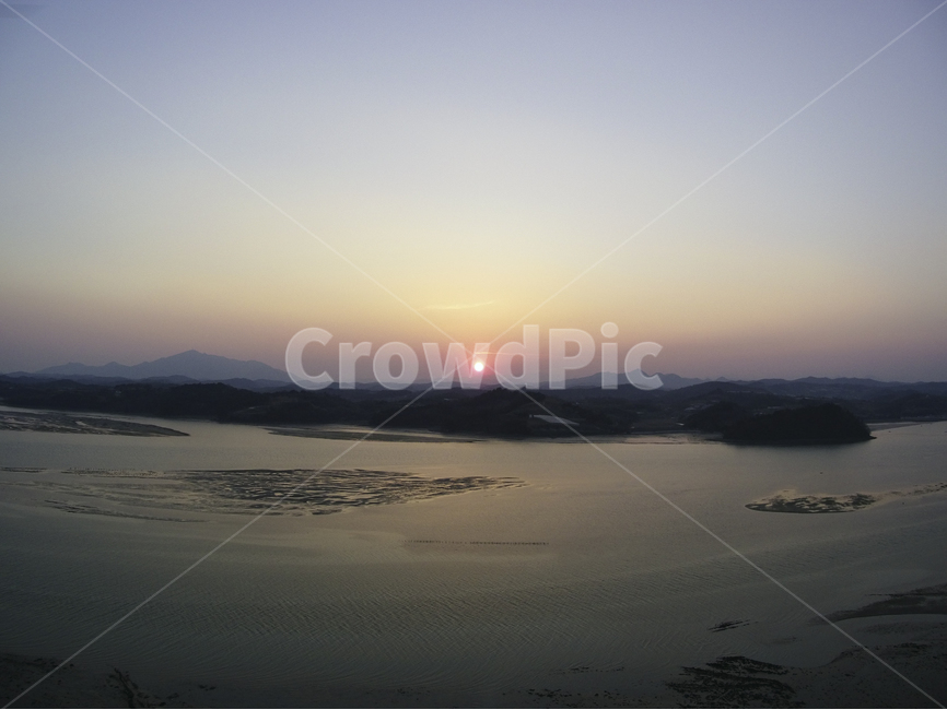 석양,바다,야경,풍경,자연,한국,sunset,sea,night,landscape,natural,korean,드론,drone,항공촬영,skyview,자연,풍경,nature,landscape,한국자연풍경,한국자연경관,korea nature landscape,outdoors,옥외,sky,하늘,red sky,붉은 하늘,dawn,새벽,일몰,dusk,황혼,flare,플레어,light,빛
