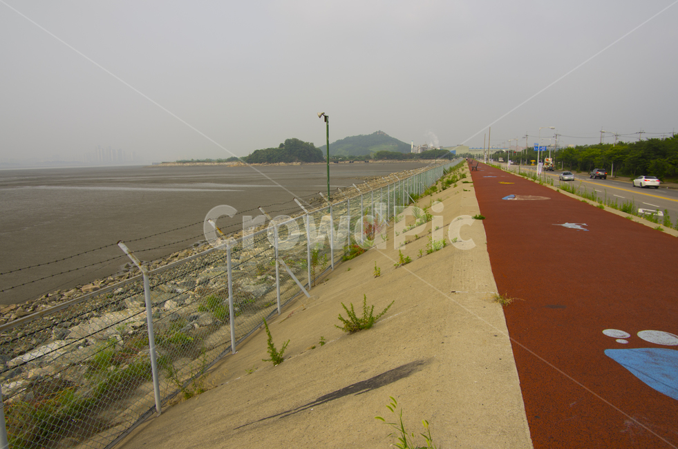 해변,산책,갯벌,바다,길,섬,scene,view,feeling,emotion,nature,landscape,season,풍경,감정,감성,자연,계절,뷰티,island,beach,mud,sea,fence,철조망,풍경사진,감성사진,정취