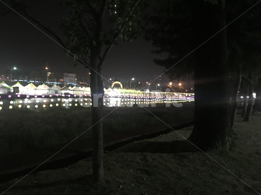 등불,축제,천막,하천,밤