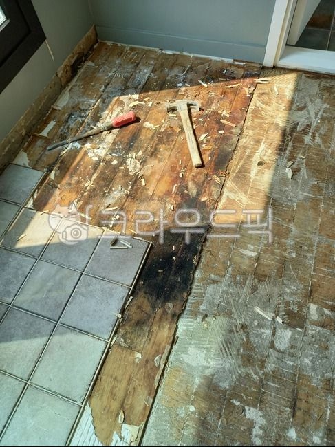 floor,집수리,건축,리모델링,하자보수,타일철거,타일시공,타일,바닥타일