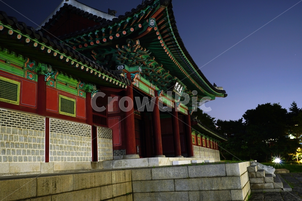 한국,서울,경희궁,경덕궁,궁궐,궁전,조선,조선시대,조선왕조,왕국,야경,한옥,palace,korea,seoul,문화재,역사,전통,문화,전통문화,한국적인,nightview,nightscene,nightscape,밤하늘,야경,밤,풍경,nightscape,night,landscape,랜드마크,landmark,tourist attraction,한국랜드마크,한국관광지,한국명소,korea landmark,korea tourist attraction,architecture,건축물,building,건물,worship,예배,shrine,신사,pagoda,탑