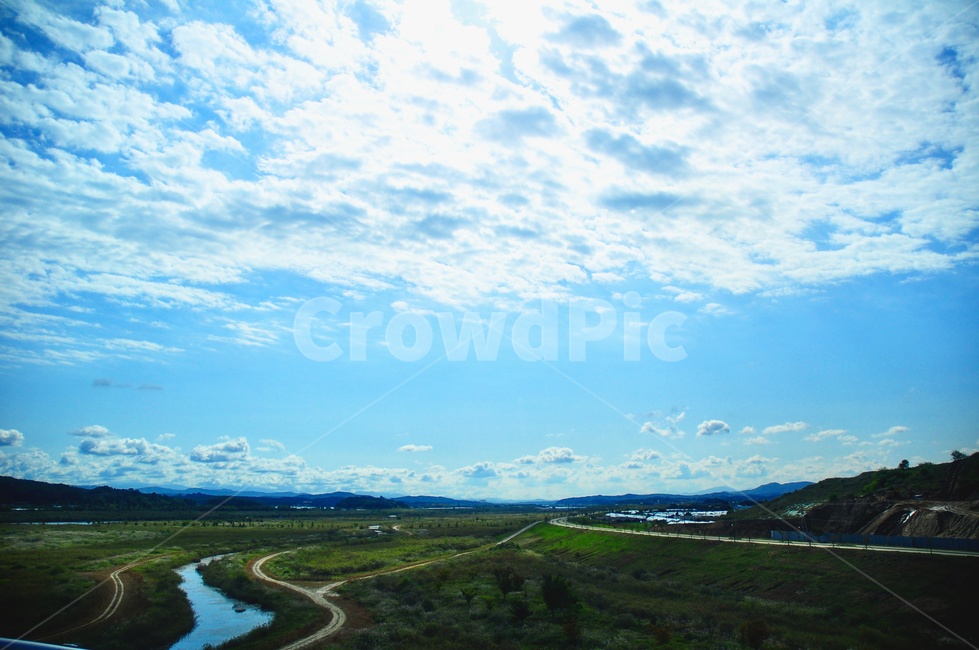버스,들,하늘,구름,풍경,자연,천,내천,산,잔디,한국,sky,clouds,landscape,nature,mountain,자연,풍경,nature,landscape,한국자연풍경,한국자연경관,korea nature landscape,outdoors,옥외