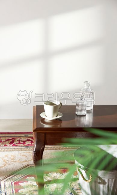 naturallight, sunlight, stylish, light, table, 사진,이미지,일러스트,캘리그라피 ...
