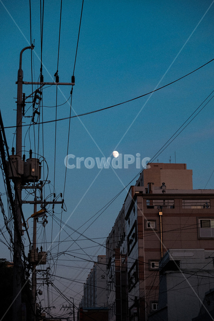 달,풍경,골목,야경,감성사진,야경,밤,풍경,nightscape,night,landscape,도시,city,한국도시풍경,한국도시경관,korea cityscape,골목길,alley,감성,sensible,feeling,색깔,색상,색채,색감,color sense,color sensitivity,feeling of color,cable,케이블