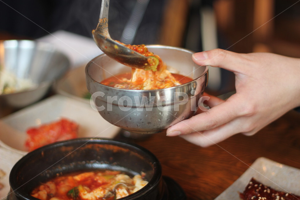 순두부찌개,순두부,찌개,국,뚝배기,식사,밥집,음식점,음식,식재료,요리,food,cook,meal,dishes,food reserves