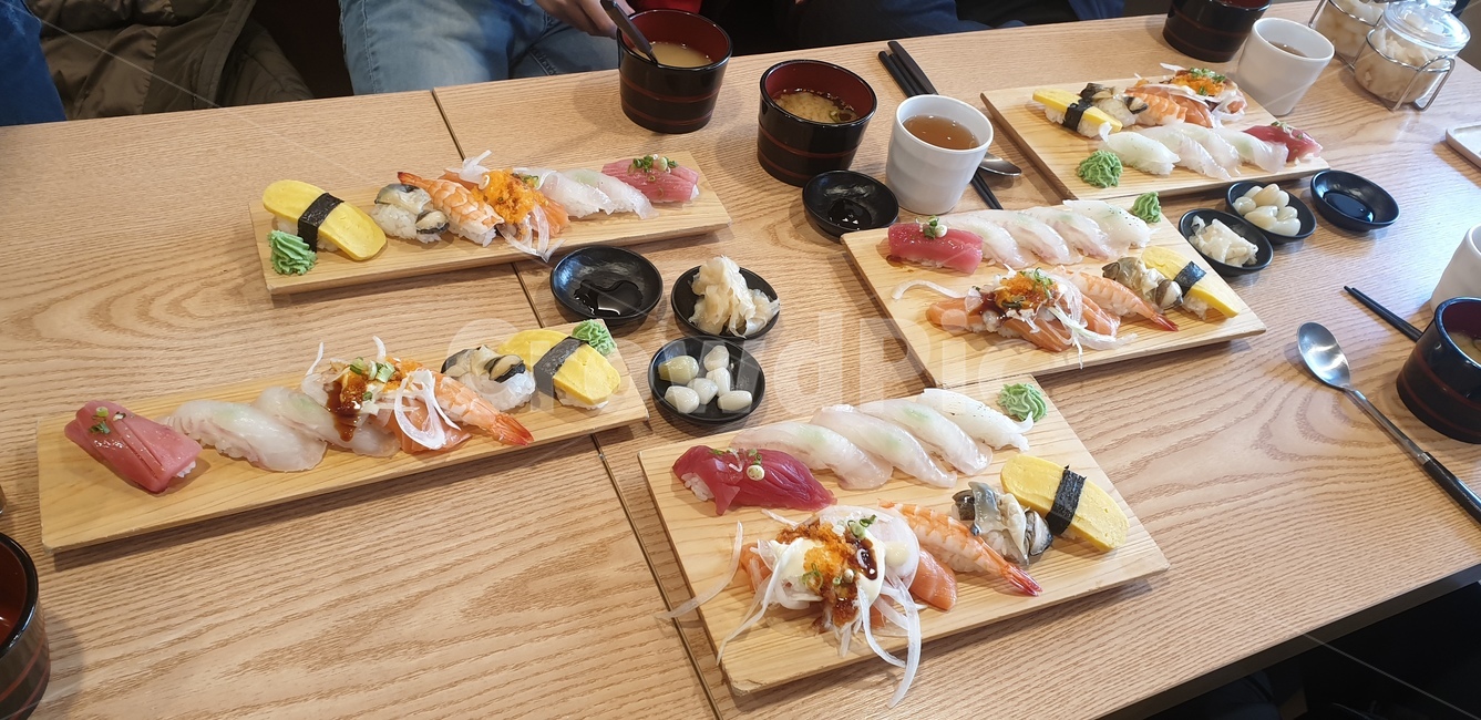 초밥,일식,스시,회,새우초밥,연어초밥,참치초밥,sushi,food,일본음식,일본요리,음식,식재료,요리,food,cook,meal,dishes,food reserves